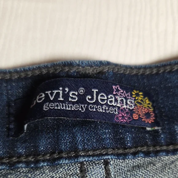 Levi's Women's Dark Blue Boot Cut Leg Jeans,sz 11 Junior. - Picture 2 of 8